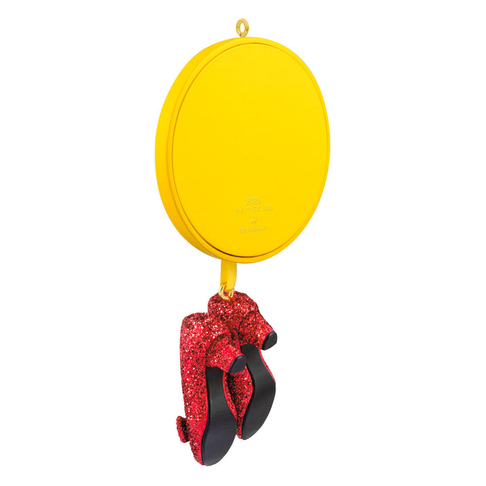 Hallmark : 2026 Keepsake Ruby Slippers™ THE WIZARD OF OZ™ (251)