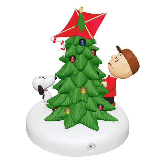 Hallmark : 2026 Keepsake The Kite-Eating Christmas Tree The PEANUTS® Gang (303)