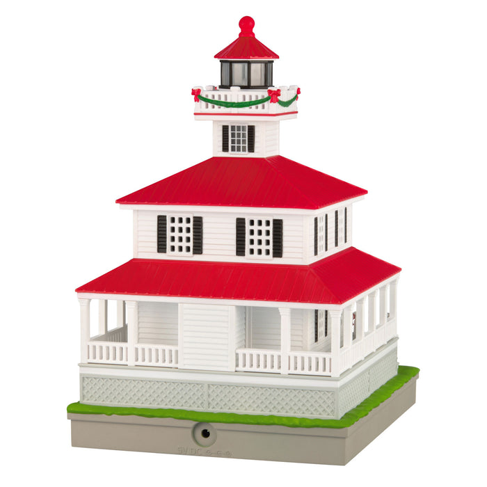 Hallmark : 2026 Keepsake Holiday Lighthouse 15th in the series (153)