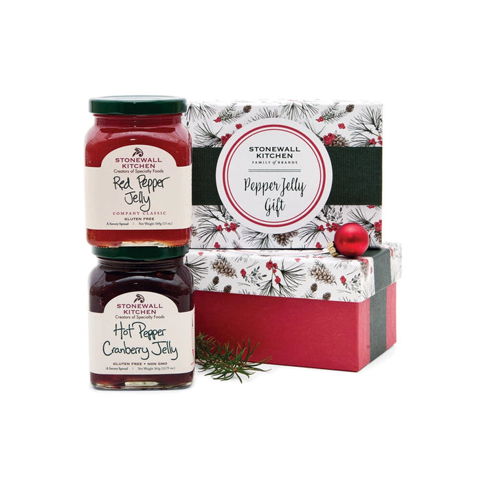 Stonewall Kitchen Pepper Jelly Gift Set 2025 Holiday Collection with red pepper jelly and hot pepper cranberry jelly in festive gift box