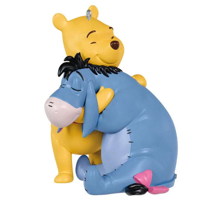 Hallmark : 2026 Keepsake Holiday Hugs Disney Winnie the Pooh (152)