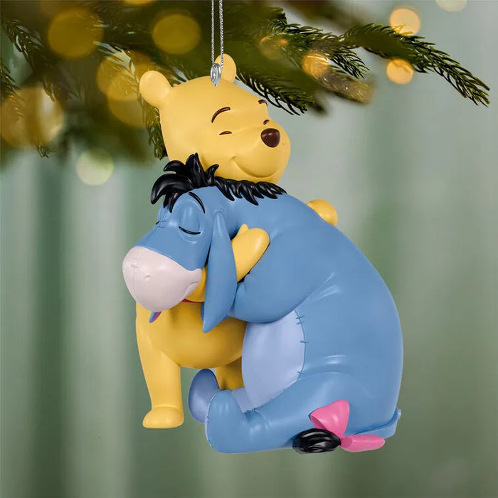 Hallmark : 2026 Keepsake Holiday Hugs Disney Winnie the Pooh (152)