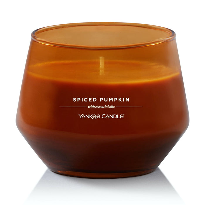 Yankee Candle Spiced Pumpkin Studio Collection – amber glass jar candle with essential oils.