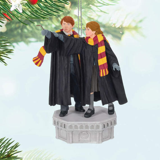 Hallmark : 2024 Keepsake Harry Potter and the Chamber of Secrets™ Collection Ron Weasley™ and Hermione Granger™ Ornament With Light and Sound (274) - Hallmark : 2024 Keepsake Harry Potter and the Chamber of Secrets™ Collection Ron Weasley™ and Hermione Granger™ Ornament With Light and Sound (274)