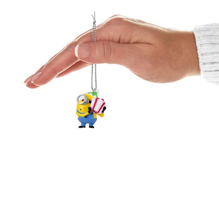 Hallmark : 2024 Keepsake Mini Minions Just a Little Shake Ornament, 1" (410) - Hallmark : 2024 Keepsake Mini Minions Just a Little Shake Ornament, 1" (410)