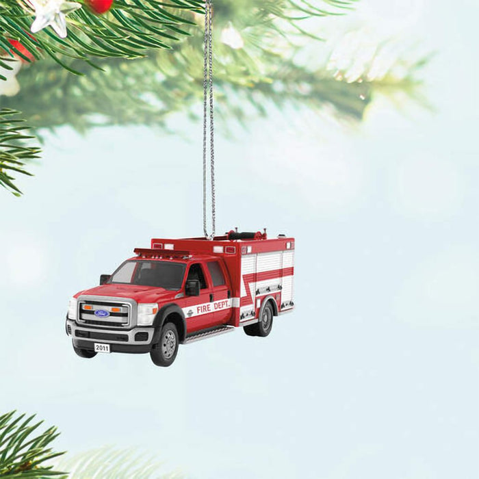 Hallmark : 2024 Keepsake Ornament Fire Brigade 2011 Ford F-550 Fire Engine 2024 With Light (3) - Hallmark : 2024 Keepsake Ornament Fire Brigade 2011 Ford F-550 Fire Engine 2024 With Light (3)