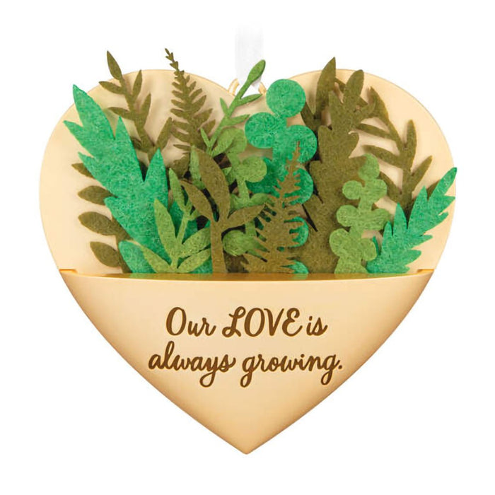 Hallmark : 2024 Keepsake Ornament Growing In Love Metal & Fabric (132) - Hallmark : 2024 Keepsake Ornament Growing In Love Metal & Fabric (132)