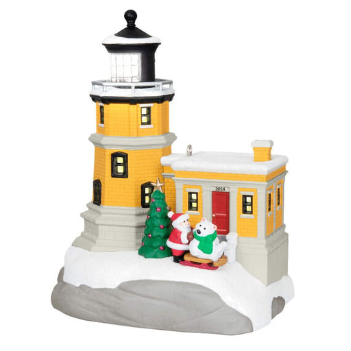 Hallmark : 2024 Keepsake Ornament Holiday Lighthouse With Light (151) - Hallmark : 2024 Keepsake Ornament Holiday Lighthouse With Light (151)