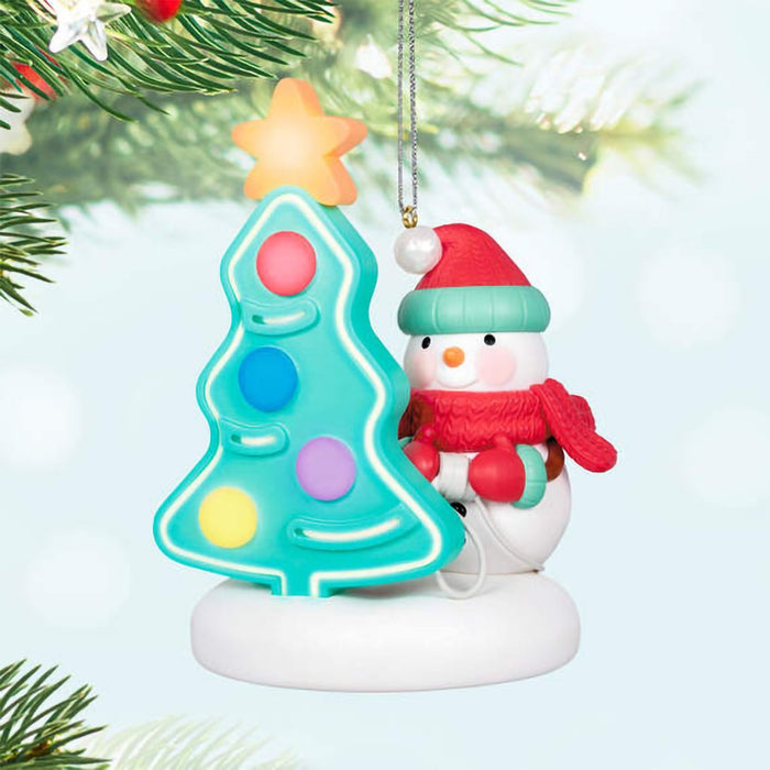 Hallmark : 2024 Keepsake Ornament Light It Up! Ornament With Light (178) - Hallmark : 2024 Keepsake Ornament Light It Up! Ornament With Light (178)