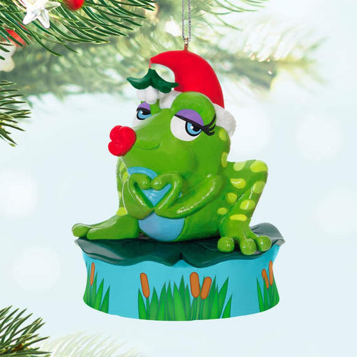 Hallmark : 2024 Keepsake Ornament Mistle-Toad With Sound (200) - Hallmark : 2024 Keepsake Ornament Mistle-Toad With Sound (200)