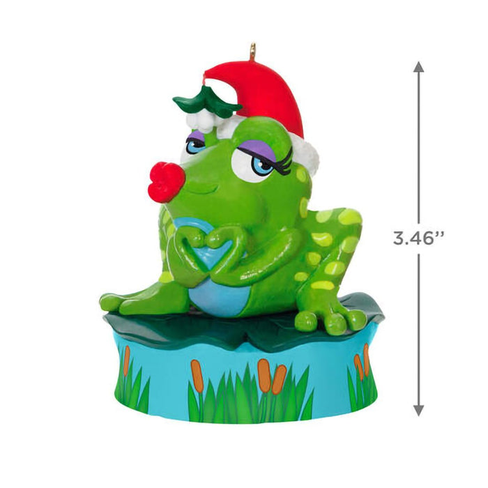 Hallmark : 2024 Keepsake Ornament Mistle-Toad With Sound (200) - Hallmark : 2024 Keepsake Ornament Mistle-Toad With Sound (200)