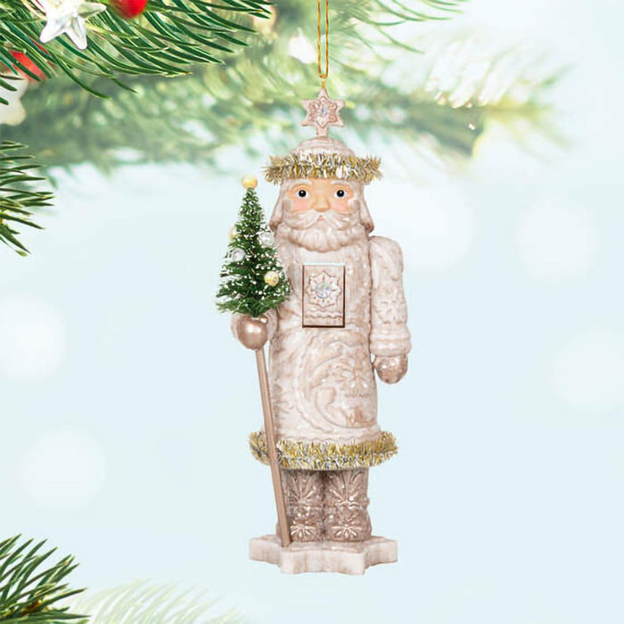 Hallmark : 2024 Keepsake Ornament Noble Nutcrackers Earl of Snowfall (102) - Hallmark : 2024 Keepsake Ornament Noble Nutcrackers Earl of Snowfall (102)