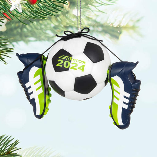 Hallmark : 2024 Keepsake Ornament Soccer Star (303) - Hallmark : 2024 Keepsake Ornament Soccer Star (303)