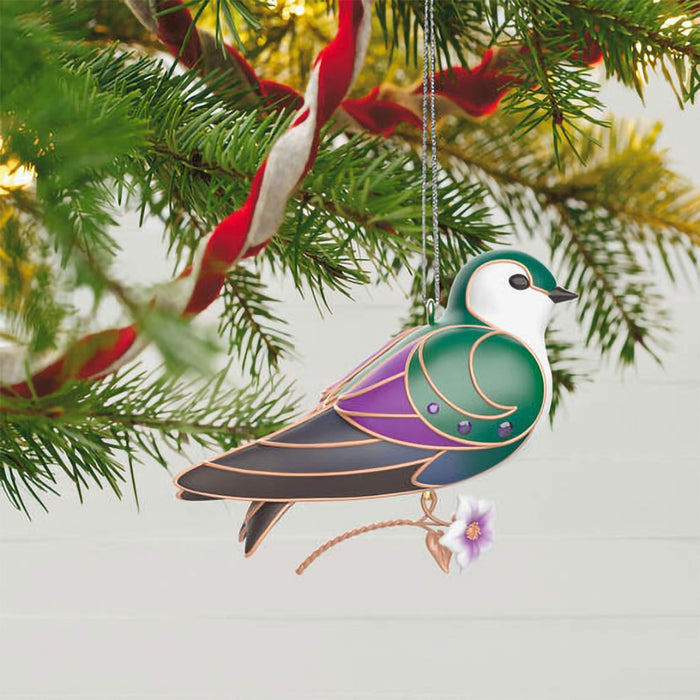 Hallmark : 2024 Keepsake Ornament The Beauty of Birds Violet-Green Swallow (371) - Hallmark : 2024 Keepsake Ornament The Beauty of Birds Violet-Green Swallow (371)