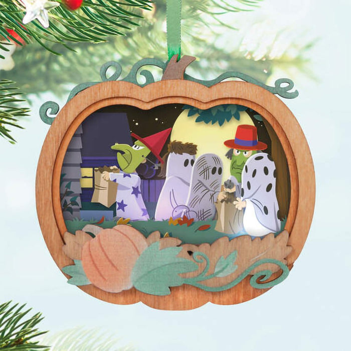 Hallmark : 2024 Keepsake The Peanuts® Gang It's the Great Pumpkin, Charlie Brown Papercraft Ornament With Light (162) - Hallmark : 2024 Keepsake The Peanuts® Gang It's the Great Pumpkin, Charlie Brown Papercraft Ornament With Light (162)