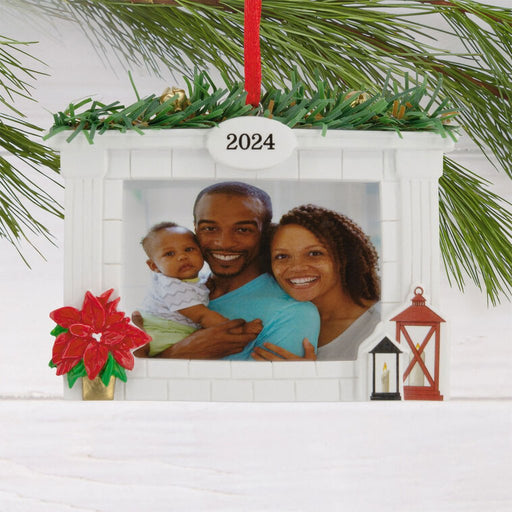 Hallmark : Cozy Fireplace 2024 Photo Frame Hallmark Ornament - Hallmark : Cozy Fireplace 2024 Photo Frame Hallmark Ornament