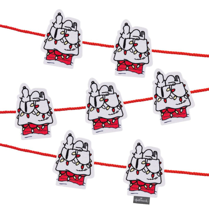 Hallmark : Peanuts® Snoopy Fabric Hallmark Garland, 72" - Hallmark : Peanuts® Snoopy Fabric Hallmark Garland, 72"