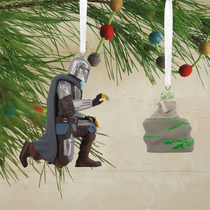 Hallmark : Star Wars: The Mandalorian™ and Grogu™ Hallmark Ornaments, Set of 2 - Hallmark : Star Wars: The Mandalorian™ and Grogu™ Hallmark Ornaments, Set of 2