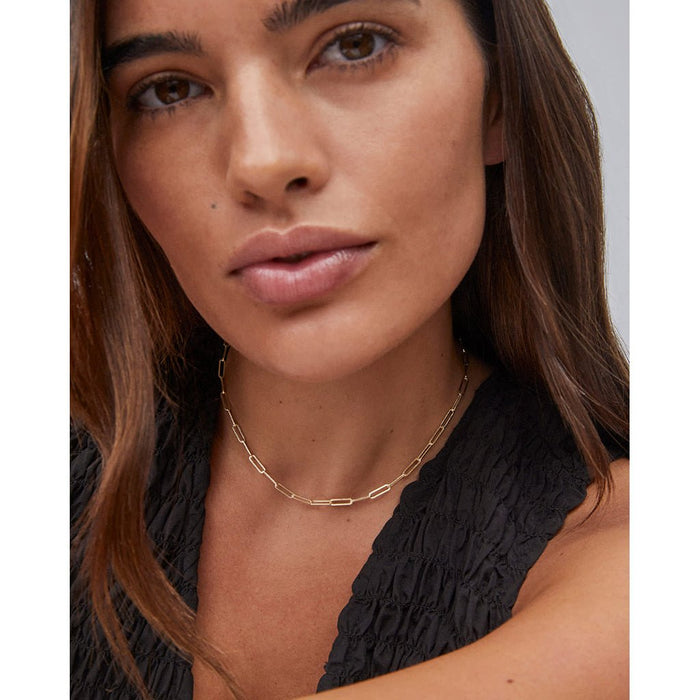 Kendra Scott : Courtney Paperclip Necklace in Gold - Kendra Scott : Courtney Paperclip Necklace in Gold