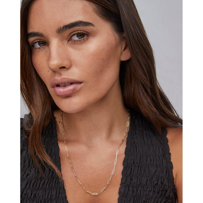 Kendra Scott : Courtney Paperclip Necklace in Gold - Kendra Scott : Courtney Paperclip Necklace in Gold