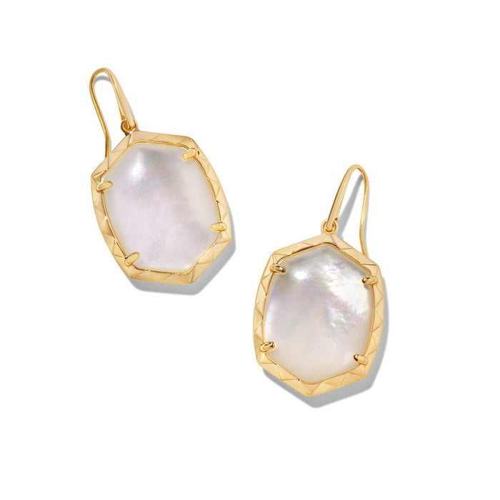 Kendra Scott : Daphne Gold Drop Earrings in Ivory Mother-of-Pearl - Kendra Scott : Daphne Gold Drop Earrings in Ivory Mother-of-Pearl