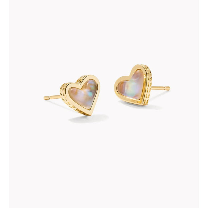 Kendra Scott : Framed Ari Heart Gold Stud Earrings in Iridescent Abalone - Kendra Scott : Framed Ari Heart Gold Stud Earrings in Iridescent Abalone