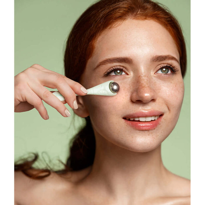 DM Merchandising : Lemon Lavender Roll With It Undereye Roller - Assorted by Color