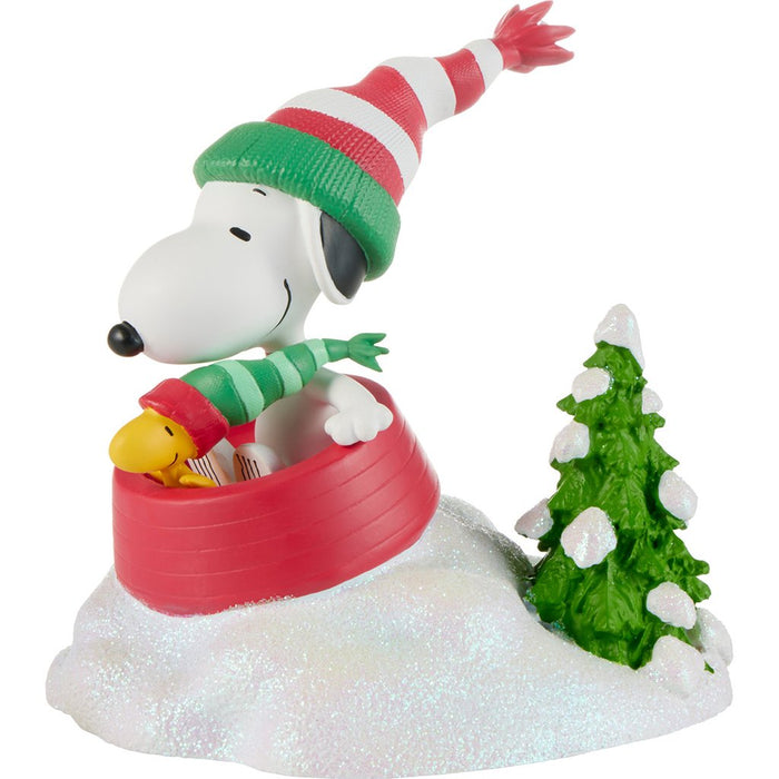 Precious Moments : Snoopy Sledding Figurine - Precious Moments : Snoopy Sledding Figurine