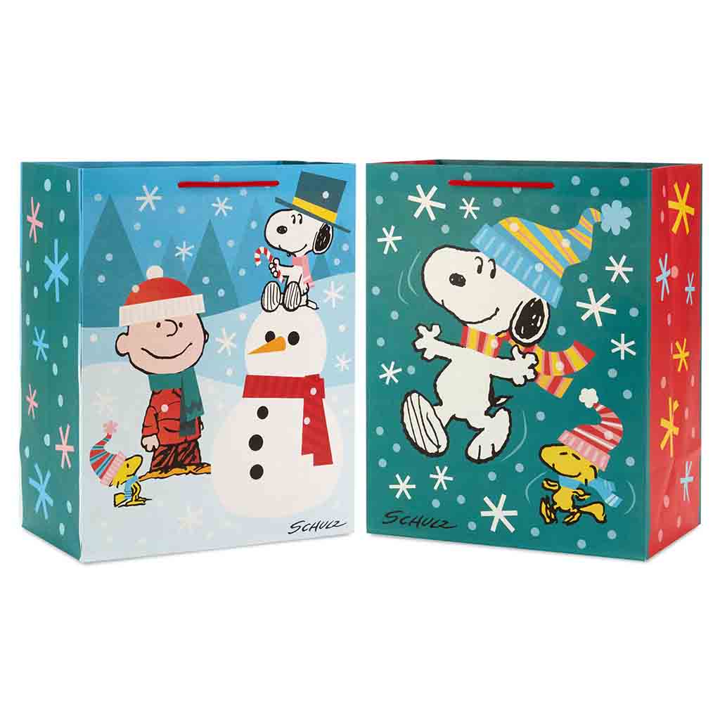 Lot of 5 PEANUTS Charlie Brown & SNOOPY HOLIDAY CHRISTMAS GIFT BAGs NEW  Hallmark