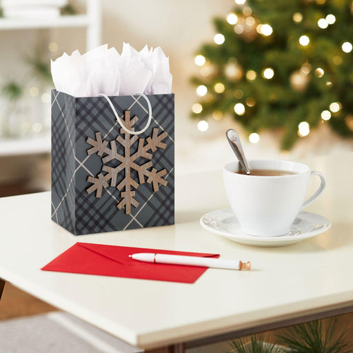 Hallmark : 6.5" Green Plaid With Snowflake Small Holiday Gift Bag -