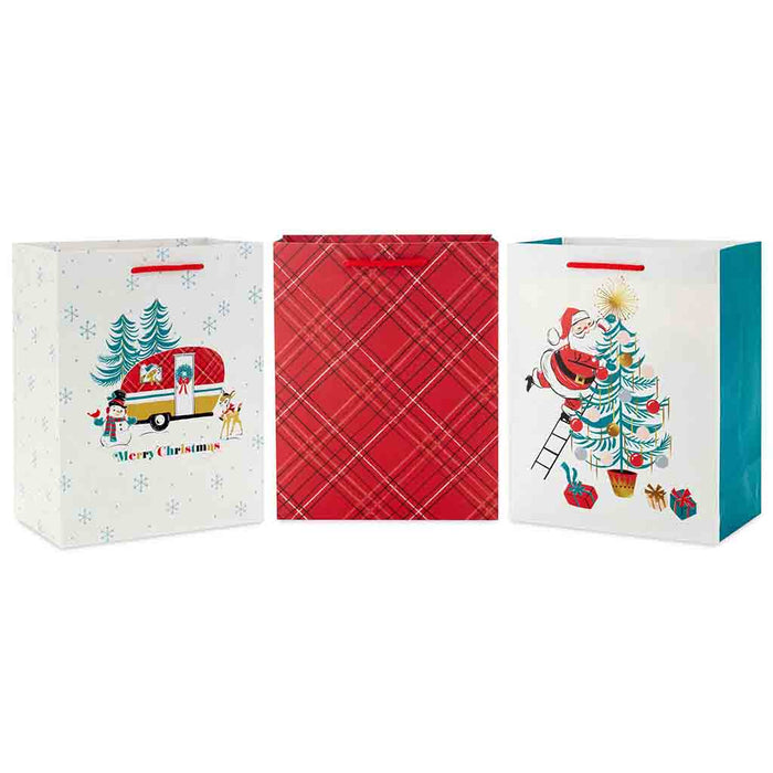https://annieshallmark.com/cdn/shop/products/hallmark-88-old-fashioned-3-pack-assortment-medium-christmas-gift-bags-229814_700x700.jpg?v=1701036754