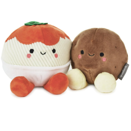 https://annieshallmark.com/cdn/shop/products/hallmark-better-together-spaghetti-and-meatball-magnetic-plush-475-buy-one-get-one-50-off-711935_512x512.jpg?v=1704411151