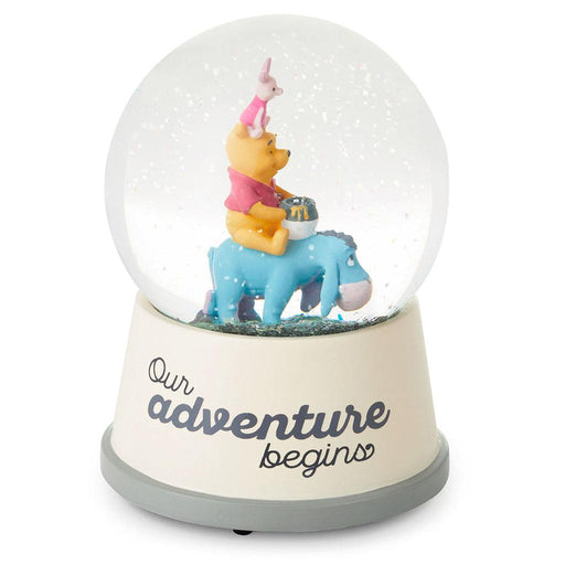 Hallmark : Disney Baby Winnie the Pooh Our Adventure Begins Musical Snow Globe -