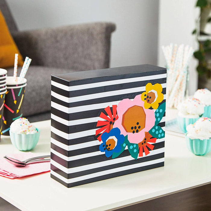Hallmark : Floral and Stripes Fun-Zip Gift Box -