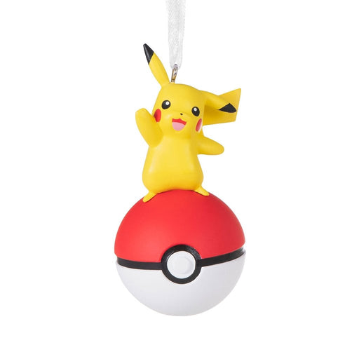 Hallmark : Pokémon Pikachu on Poké Ball Hallmark Ornament - Hallmark : Pokémon Pikachu on Poké Ball Hallmark Ornament