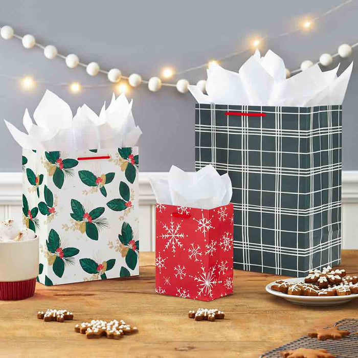 Hallmark : Traditional Fun 8-Pack Assorted Christmas Gift Bags - Hallmark : Traditional Fun 8-Pack Assorted Christmas Gift Bags