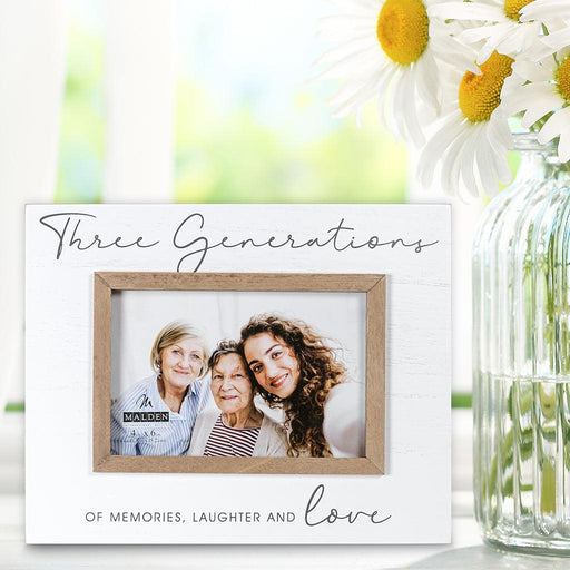 Malden : 4X6 3 Generations Rustic Script Frame -