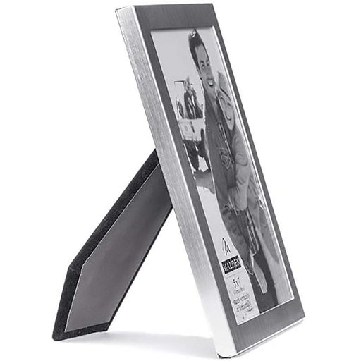 Malden : 5x7-Inch Essential Fashion Metal Frame - Silver -