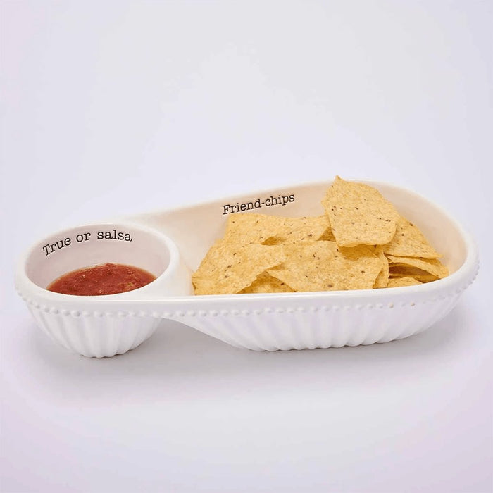 https://annieshallmark.com/cdn/shop/products/mud-pie-chip-and-salsa-dip-dish-870970_700x700.jpg?v=1681476087