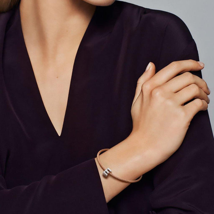 PANDORA : MOMENTS Letter Charm - 'E' -