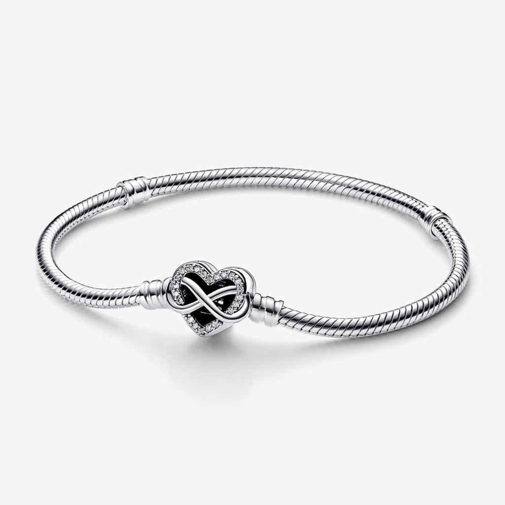 Pandora outlet Heart Clasp CZ “FAMILY FOREVER” Bangle