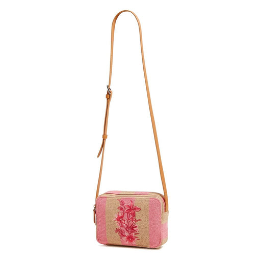 Vera Bradley : Evie Crossbody Bag in Candy Pink Stripe Straw - Vera Bradley : Evie Crossbody Bag in Candy Pink Stripe Straw