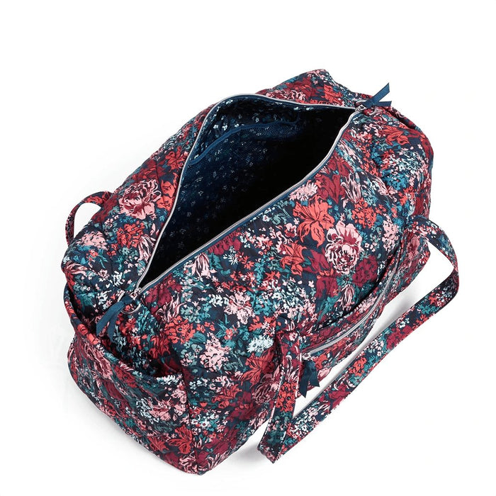 Vera Bradley : Large Travel Duffel Bag in Cabbage Rose Cabernet