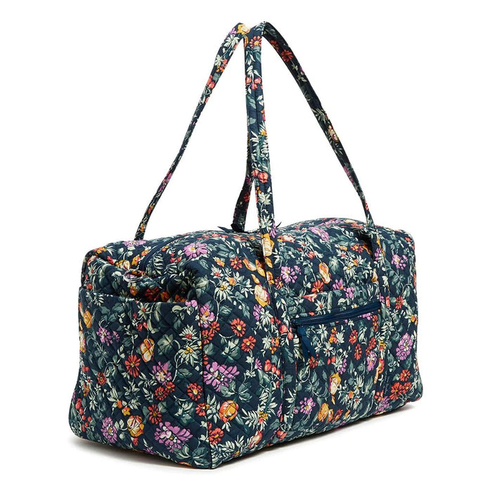 Vera Bradley : Large Travel Duffel Bag in Fresh-Cut Floral Green