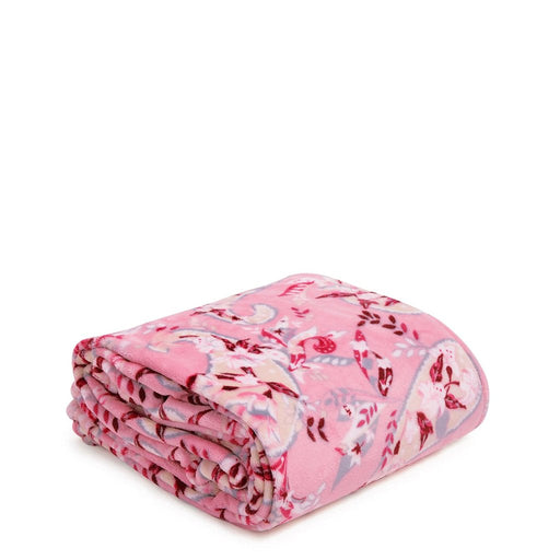 Vera Bradley : Plush Throw Blanket in Botanical Paisley Pink - Vera Bradley : Plush Throw Blanket in Botanical Paisley Pink