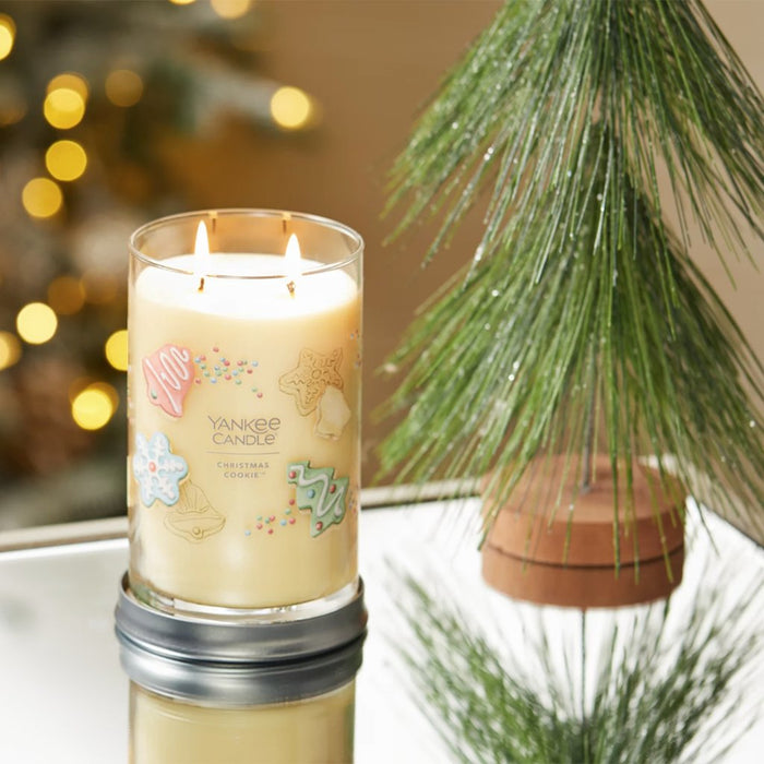 Yankee Candle : Signature Large Tumbler Candle in Christmas Cookie™ - Yankee Candle : Signature Large Tumbler Candle in Christmas Cookie™