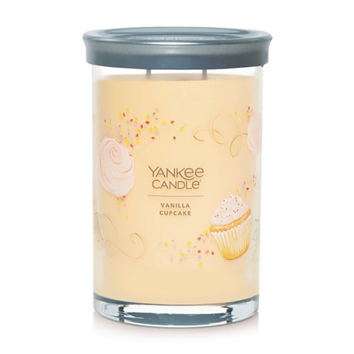 Yankee Candle : Signature Large Tumbler Candle in Vanilla Cupcake -
