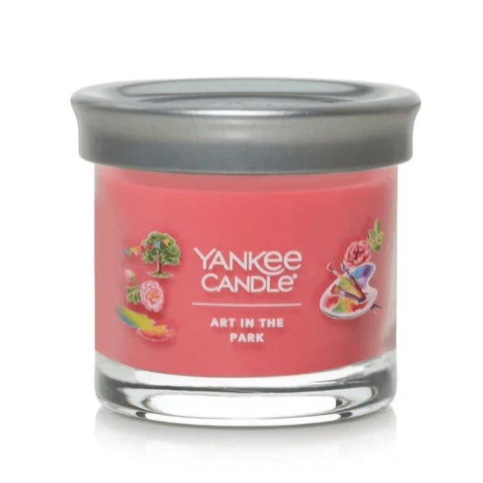 Yankee Candle : Signature Small Tumbler Candle in Art In The Park -