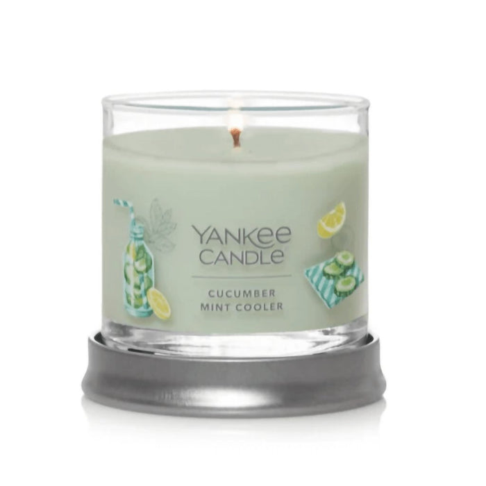 Yankee Candle : Signature Small Tumbler Candle in Cucumber Mint Cooler -