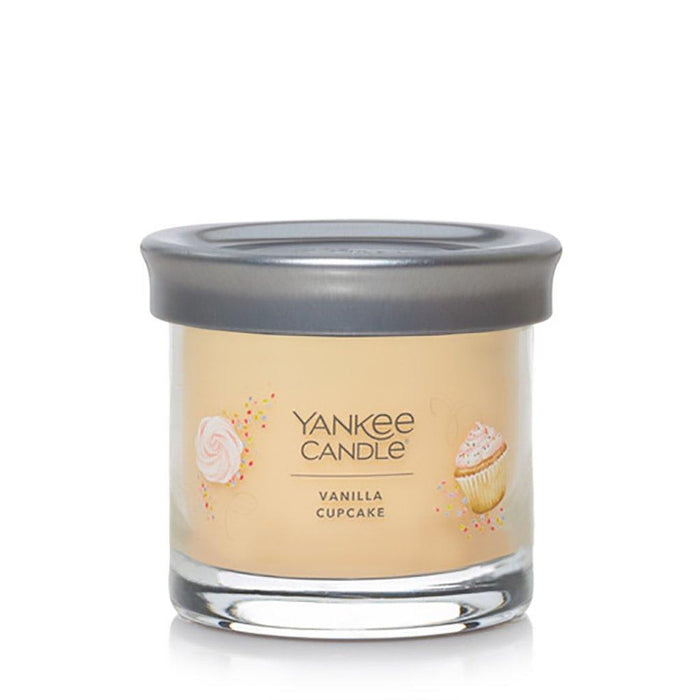 Yankee Candle : Signature Small Tumbler Candle in Vanilla Cupcake - Annies  Hallmark and Gretchens Hallmark $14.49